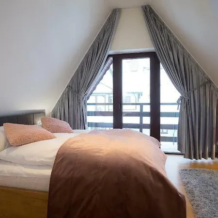 Ciche Wzgorze Apartman *